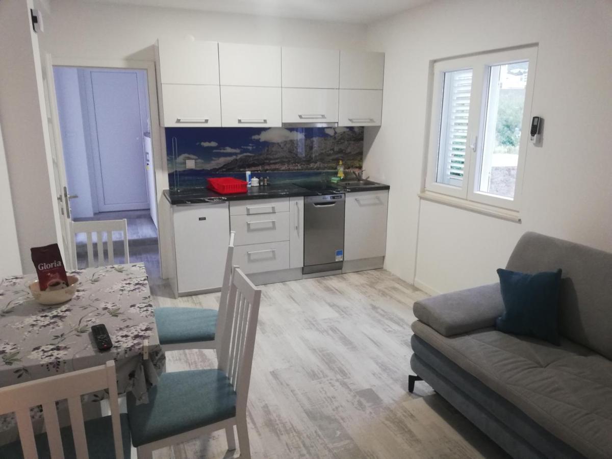 Guest house Ravlic 3*
